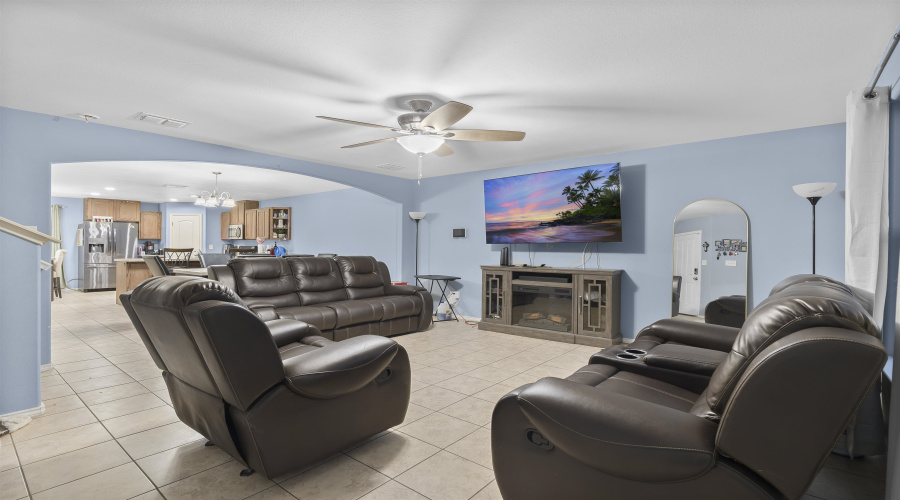 4418 Peacock St., Laredo, Texas 78045, 4 Bedrooms Bedrooms, 7 Rooms Rooms,2 BathroomsBathrooms,Residential,For Sale,4418 Peacock St.,20261013