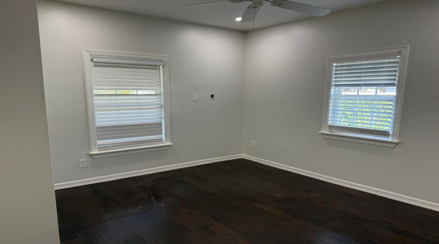 1707 Galveston St, Laredo, Texas 78043, 4 Bedrooms Bedrooms, 6 Rooms Rooms,3 BathroomsBathrooms,Residential,For Rent,1707 Galveston St,20261014