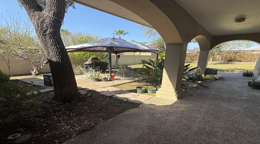 106 Lake Superior Rd, Laredo, Texas 78041, 4 Bedrooms Bedrooms, 12 Rooms Rooms,3 BathroomsBathrooms,Residential,For Sale,106 Lake Superior Rd,20261019