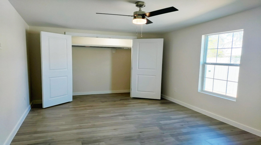 2402 Aldama St, Laredo, Texas 78043, 2 Bedrooms Bedrooms, 3 Rooms Rooms,1 BathroomBathrooms,Residential,For Sale,2402 Aldama St,20261020