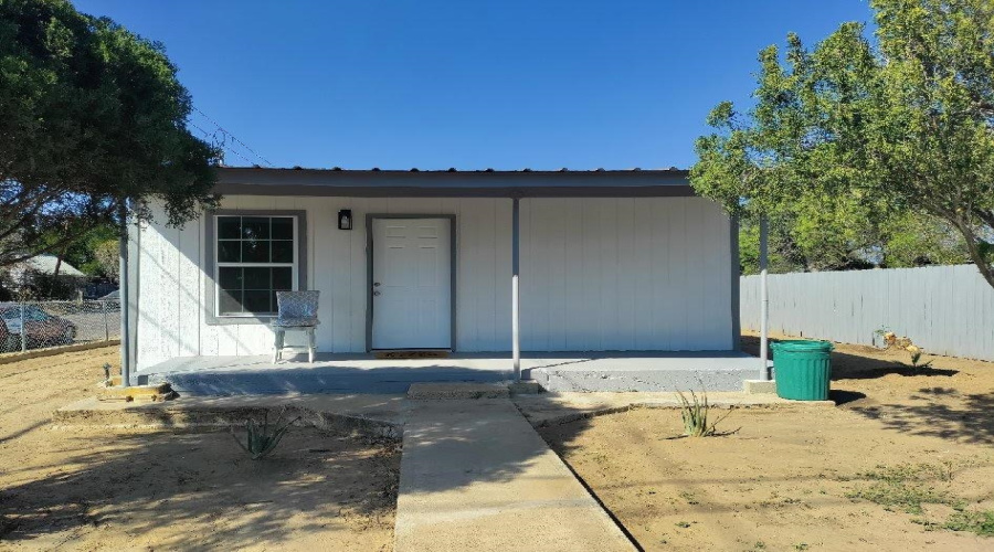 2402 Aldama St, Laredo, Texas 78043, 2 Bedrooms Bedrooms, 3 Rooms Rooms,1 BathroomBathrooms,Residential,For Sale,2402 Aldama St,20261020