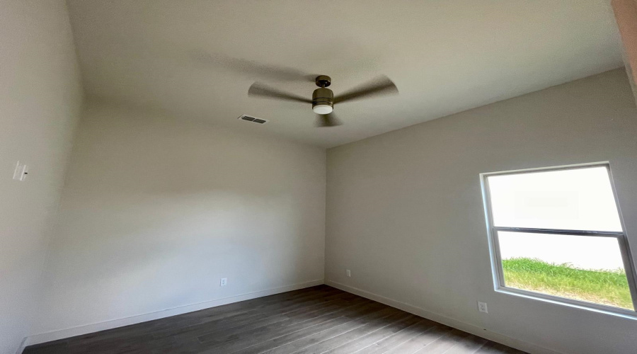 5534 Marble Falls St, LAREDO, Texas 78046, 4 Bedrooms Bedrooms, 5 Rooms Rooms,3 BathroomsBathrooms,Residential,For Sale,5534 Marble Falls St,20253941