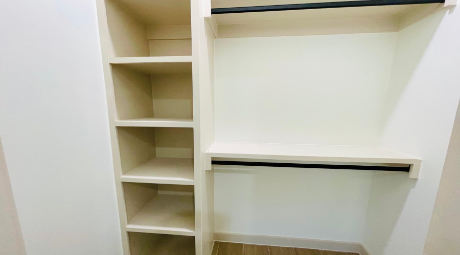 3903 Aguascalientes, LAREDO, Texas 78046-0000, 4 Bedrooms Bedrooms, 6 Rooms Rooms,2 BathroomsBathrooms,Residential,For Sale,3903 Aguascalientes,20254543