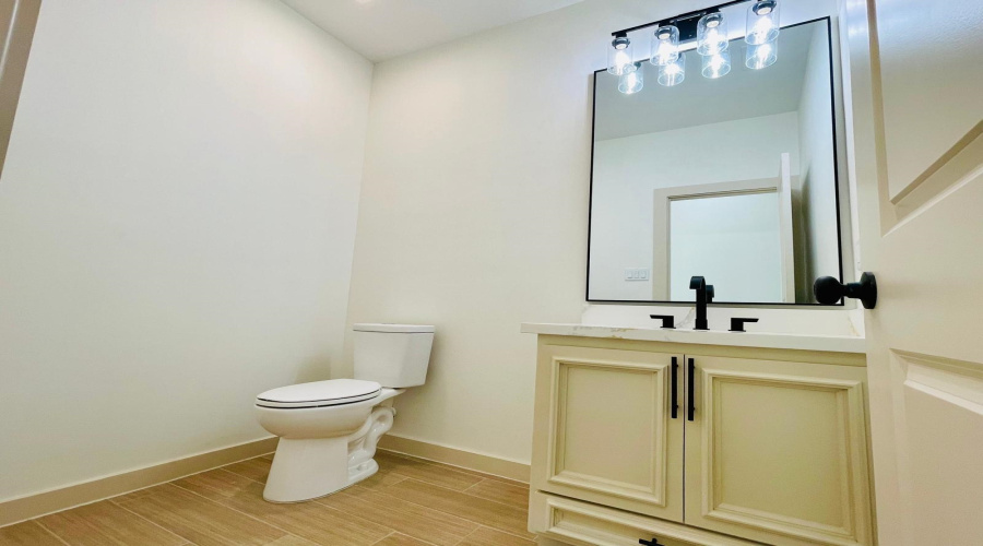 3903 Aguascalientes, LAREDO, Texas 78046-0000, 4 Bedrooms Bedrooms, 6 Rooms Rooms,2 BathroomsBathrooms,Residential,For Sale,3903 Aguascalientes,20254543