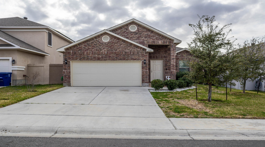 1506 Orto Dr., Laredo, Texas 78045, 3 Bedrooms Bedrooms, 4 Rooms Rooms,2 BathroomsBathrooms,Residential,For Sale,1506 Orto Dr.,20261025