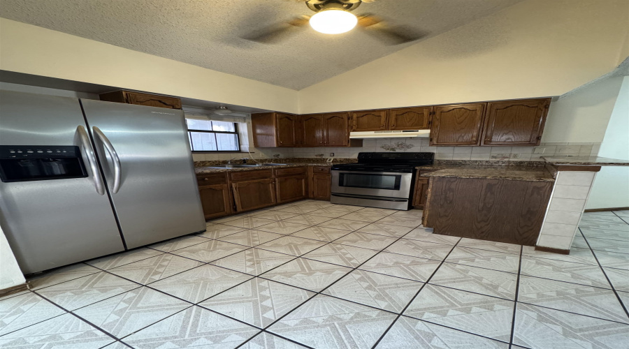 404 Venado Ct, Laredo, Texas 78045, 4 Bedrooms Bedrooms, 7 Rooms Rooms,3 BathroomsBathrooms,Residential,For Rent,404 Venado Ct,20261026