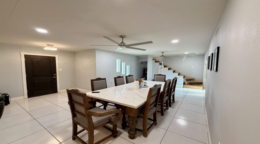 1717 Hendricks Ave, Laredo, Texas 78040, 3 Bedrooms Bedrooms, 5 Rooms Rooms,2 BathroomsBathrooms,Residential,For Sale,1717 Hendricks Ave,20261027