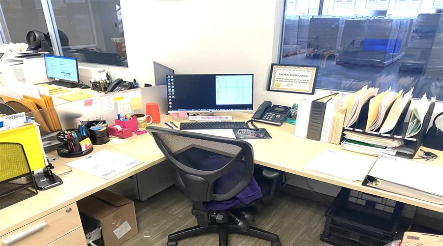 405 Logistic Dr, Laredo, Texas 78045, 1 Bedroom Bedrooms, 21 Rooms Rooms,2 BathroomsBathrooms,Commercial/industrial,For Rent,405 Logistic Dr,20261033