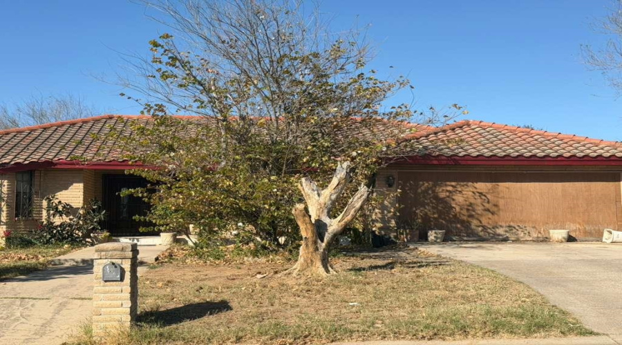 1308 Wildrose Ln, LAREDO, Texas 78041, 3 Bedrooms Bedrooms, 6 Rooms Rooms,2 BathroomsBathrooms,Residential,For Sale,1308 Wildrose Ln,20261030