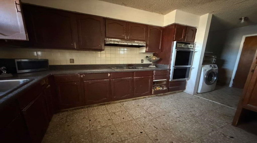 1308 Wildrose Ln, LAREDO, Texas 78041, 3 Bedrooms Bedrooms, 6 Rooms Rooms,2 BathroomsBathrooms,Residential,For Sale,1308 Wildrose Ln,20261030