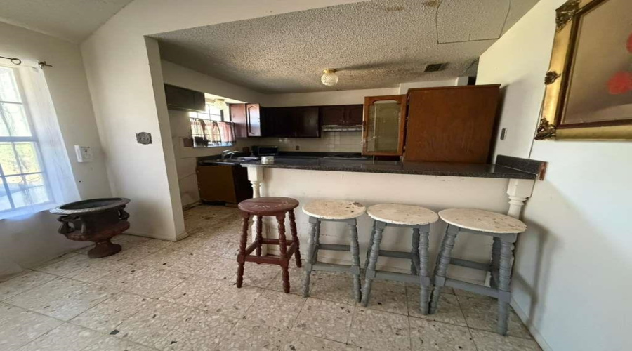 1308 Wildrose Ln, LAREDO, Texas 78041, 3 Bedrooms Bedrooms, 6 Rooms Rooms,2 BathroomsBathrooms,Residential,For Sale,1308 Wildrose Ln,20261030