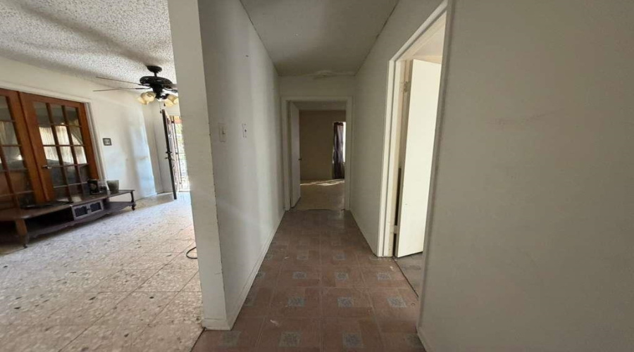 1308 Wildrose Ln, LAREDO, Texas 78041, 3 Bedrooms Bedrooms, 6 Rooms Rooms,2 BathroomsBathrooms,Residential,For Sale,1308 Wildrose Ln,20261030