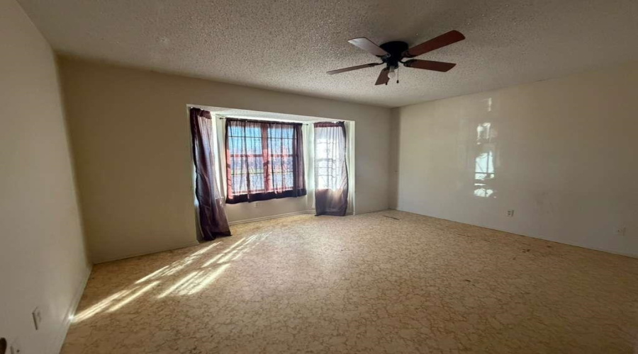 1308 Wildrose Ln, LAREDO, Texas 78041, 3 Bedrooms Bedrooms, 6 Rooms Rooms,2 BathroomsBathrooms,Residential,For Sale,1308 Wildrose Ln,20261030