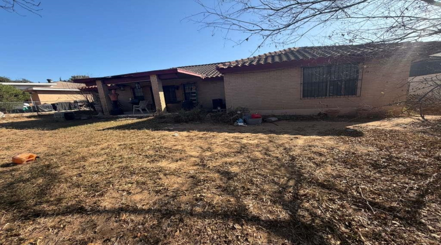 1308 Wildrose Ln, LAREDO, Texas 78041, 3 Bedrooms Bedrooms, 6 Rooms Rooms,2 BathroomsBathrooms,Residential,For Sale,1308 Wildrose Ln,20261030