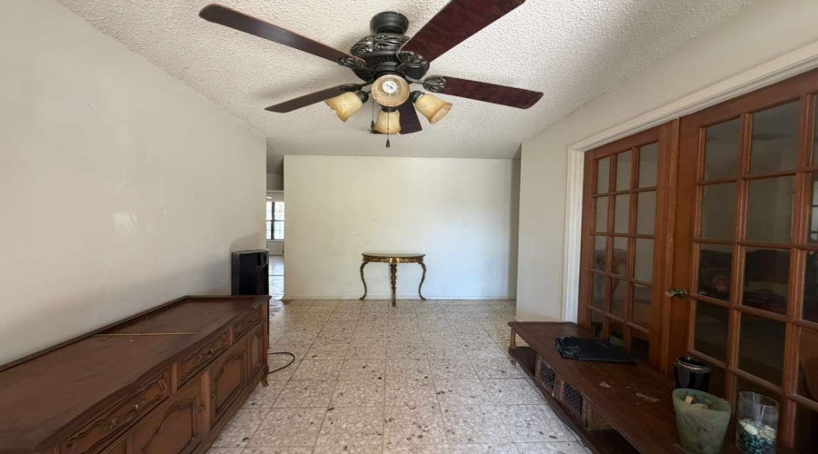 1308 Wildrose Ln, LAREDO, Texas 78041, 3 Bedrooms Bedrooms, 6 Rooms Rooms,2 BathroomsBathrooms,Residential,For Sale,1308 Wildrose Ln,20261030