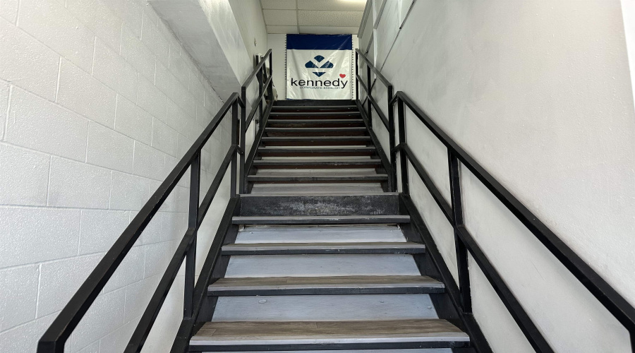 620 W Calton Rd, Laredo, Texas 78041, 1 Room Rooms,2 BathroomsBathrooms,Commercial retail/office,For Sale,620 W Calton Rd,20261036