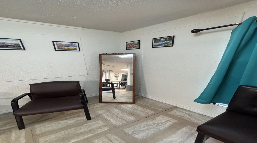 810 E Saunders St, Laredo, Texas 78041, 1 Room Rooms,1 BathroomBathrooms,Commercial retail/office,For Rent,810 E Saunders St,20261040