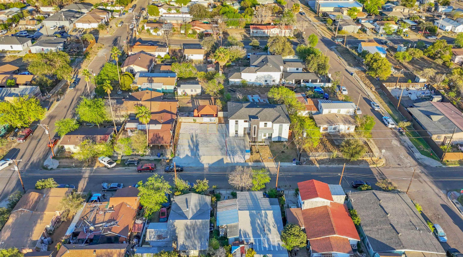 2707 Sanders Ave, LAREDO, Texas 78040, 2 Bedrooms Bedrooms, 3 Rooms Rooms,1 BathroomBathrooms,Residential,For Rent,2707 Sanders Ave,20261035