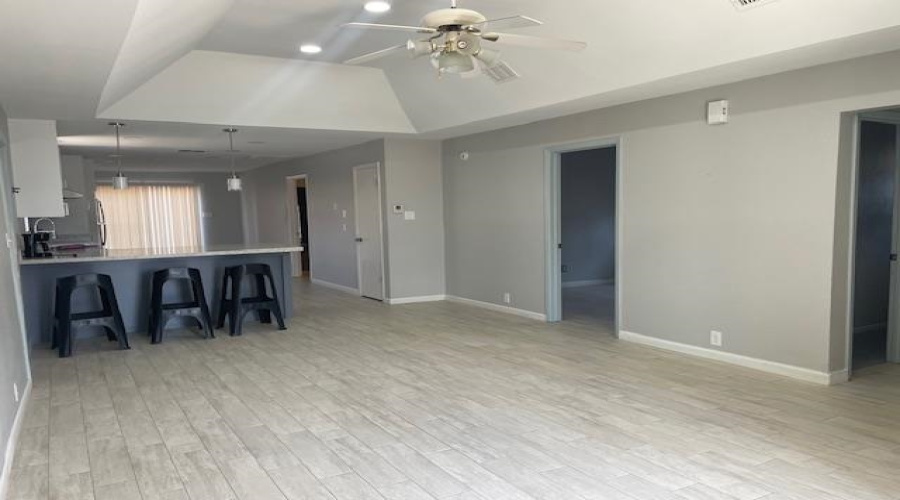 1248 North Oakmont Lp, Laredo, Texas 78045-4270, 3 Bedrooms Bedrooms, 4 Rooms Rooms,2 BathroomsBathrooms,Residential,For Rent,1248 North Oakmont Lp,20261039