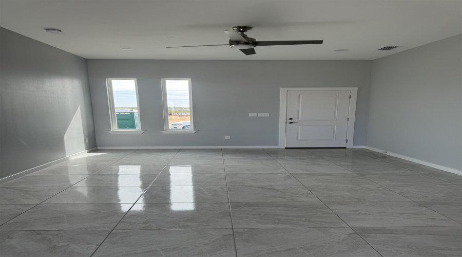 2308 Mango Rd., Laredo, Texas 78046, 3 Bedrooms Bedrooms, 5 Rooms Rooms,2 BathroomsBathrooms,Residential,For Rent,2308 Mango Rd.,20261041