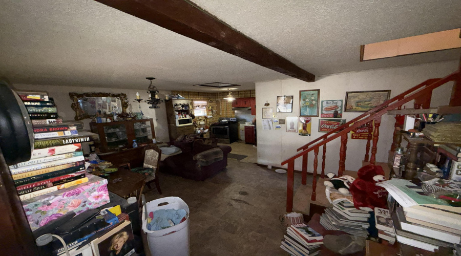 404 W Plum St, Laredo, Texas 78040, 3 Bedrooms Bedrooms, 3 Rooms Rooms,2 BathroomsBathrooms,Residential,For Sale,404 W Plum St,20261042