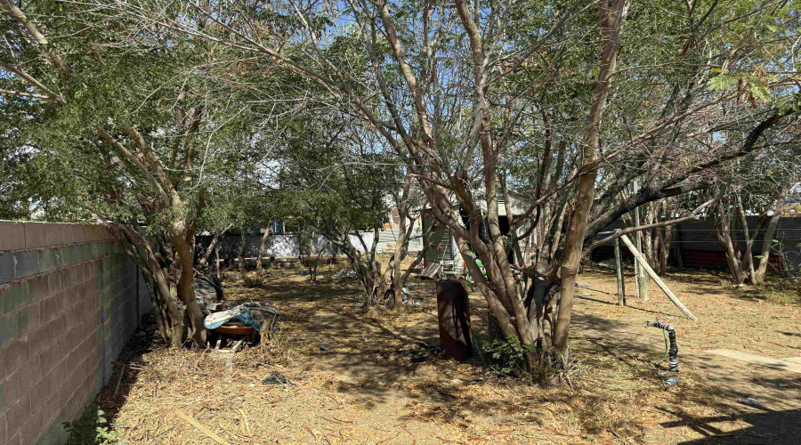 404 W Plum St, Laredo, Texas 78040, 3 Bedrooms Bedrooms, 3 Rooms Rooms,2 BathroomsBathrooms,Residential,For Sale,404 W Plum St,20261042