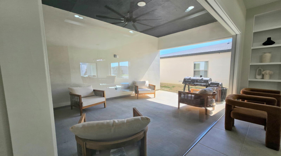 1105 Morocoy Dr., Laredo, Texas 78045-7703, 4 Bedrooms Bedrooms, 5 Rooms Rooms,2 BathroomsBathrooms,Residential,For Sale,1105 Morocoy Dr.,20261043