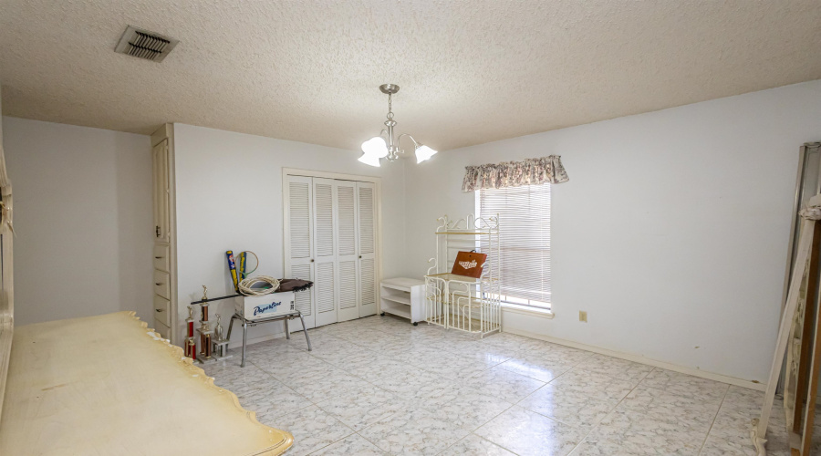 202 Ranch Rd, Laredo, Texas 78043, 3 Bedrooms Bedrooms, 5 Rooms Rooms,2 BathroomsBathrooms,Residential,For Sale,202 Ranch Rd,20261045