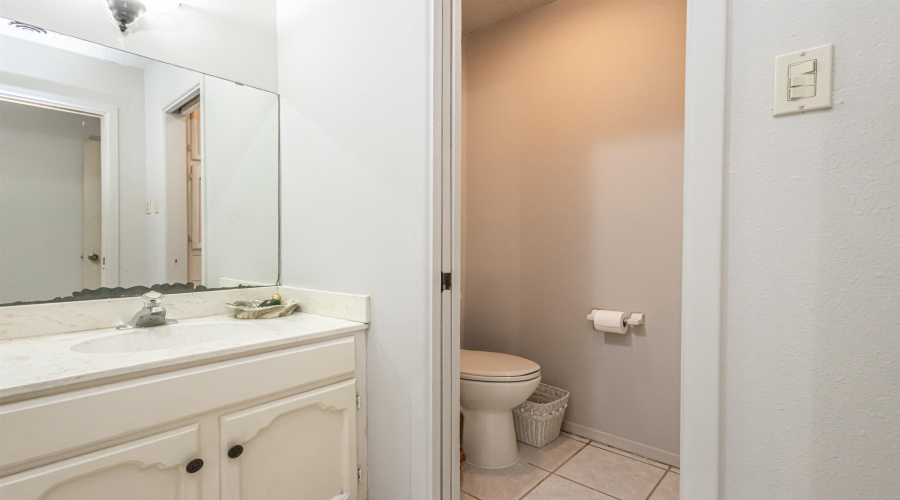 202 Ranch Rd, Laredo, Texas 78043, 3 Bedrooms Bedrooms, 5 Rooms Rooms,2 BathroomsBathrooms,Residential,For Sale,202 Ranch Rd,20261045