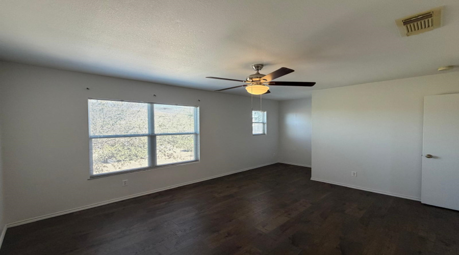 3203 St Isaac Lp, LAREDO, Texas 78046, 3 Bedrooms Bedrooms, 5 Rooms Rooms,2 BathroomsBathrooms,Residential,For Rent,3203 St Isaac Lp,20261047