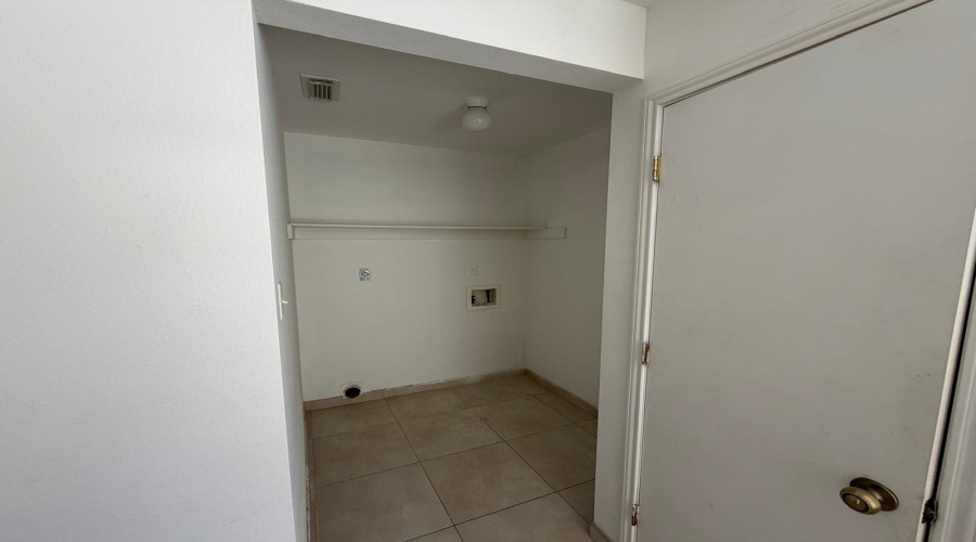 3203 St Isaac Lp, LAREDO, Texas 78046, 3 Bedrooms Bedrooms, 5 Rooms Rooms,2 BathroomsBathrooms,Residential,For Rent,3203 St Isaac Lp,20261047