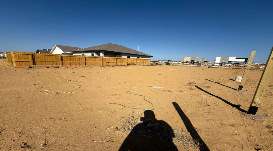 5060 Luna Grande Lp., Laredo, Texas 78046, 4 Bedrooms Bedrooms, 6 Rooms Rooms,2 BathroomsBathrooms,Residential,For Sale,5060 Luna Grande Lp.,20261050