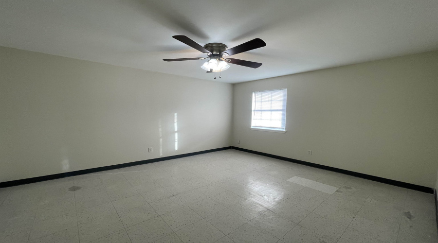 3801 Salinas Ave, Laredo, Texas 78041, 1 Bedroom Bedrooms, 3 Rooms Rooms,1 BathroomBathrooms,Residential,For Rent,3801 Salinas Ave,20261052