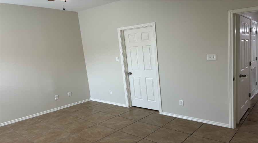 5402 Marcella Ave, LAREDO, Texas 78041, 2 Bedrooms Bedrooms, 4 Rooms Rooms,1 BathroomBathrooms,Residential,For Rent,5402 Marcella Ave,20261053