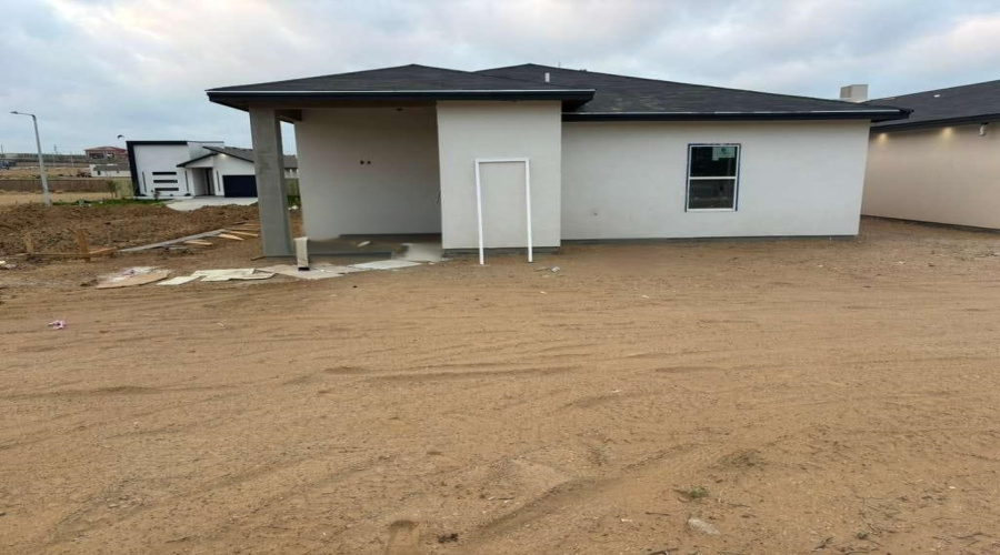 216 Lusitano Dr., LAREDO, Texas 78046, 4 Bedrooms Bedrooms, 5 Rooms Rooms,2 BathroomsBathrooms,Residential,For Sale,216 Lusitano Dr.,20261054