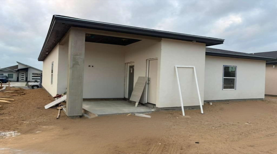 216 Lusitano Dr., LAREDO, Texas 78046, 4 Bedrooms Bedrooms, 5 Rooms Rooms,2 BathroomsBathrooms,Residential,For Sale,216 Lusitano Dr.,20261054