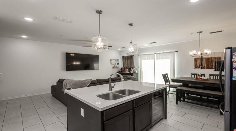 9924 Borna, Laredo, Texas 78045, 3 Bedrooms Bedrooms, 6 Rooms Rooms,2 BathroomsBathrooms,Residential,For Sale,9924 Borna,20261055