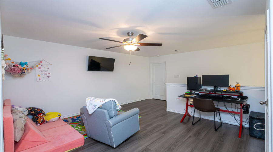 9924 Borna, Laredo, Texas 78045, 3 Bedrooms Bedrooms, 6 Rooms Rooms,2 BathroomsBathrooms,Residential,For Sale,9924 Borna,20261055