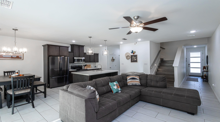 9924 Borna, Laredo, Texas 78045, 3 Bedrooms Bedrooms, 6 Rooms Rooms,2 BathroomsBathrooms,Residential,For Sale,9924 Borna,20261055