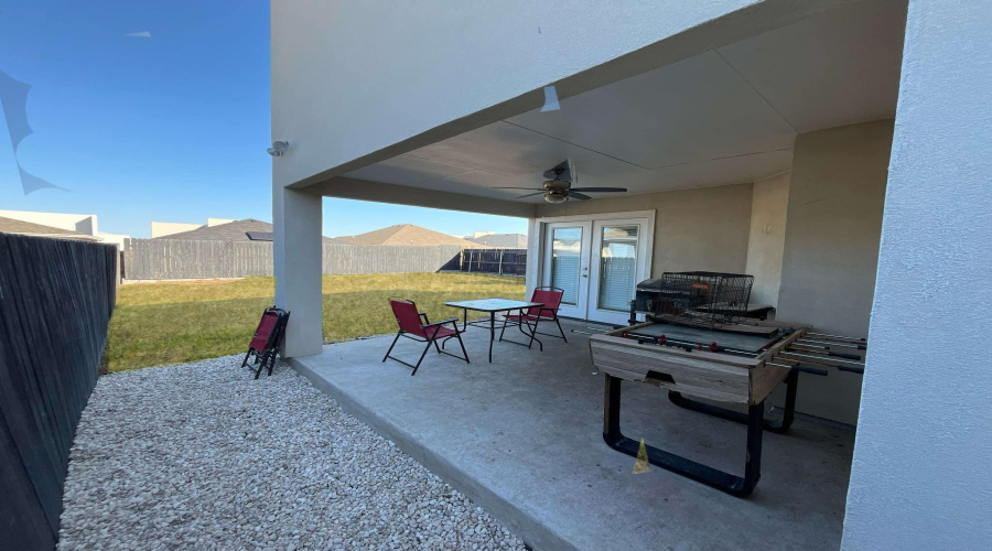 403 Graneros Ave., Laredo, Texas 78046, 4 Bedrooms Bedrooms, 6 Rooms Rooms,2 BathroomsBathrooms,Residential,For Sale,403 Graneros Ave.,20261057