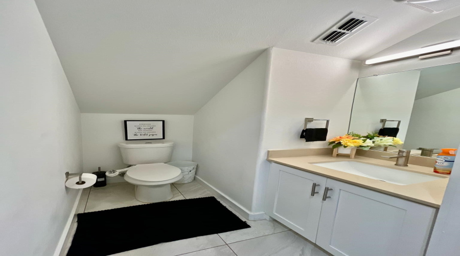 403 Graneros Ave., Laredo, Texas 78046, 4 Bedrooms Bedrooms, 6 Rooms Rooms,2 BathroomsBathrooms,Residential,For Sale,403 Graneros Ave.,20261057