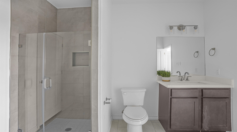 9915 Kaspar Dr., Laredo, Texas 78045, 3 Bedrooms Bedrooms, 5 Rooms Rooms,3 BathroomsBathrooms,Residential,For Sale,9915 Kaspar Dr.,20261059