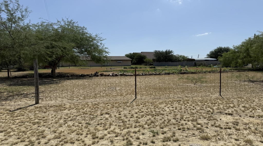 108 Santa Maria Ave, Zapata, Texas 78076-5216, ,Land,For Sale,108 Santa Maria Ave,20252548