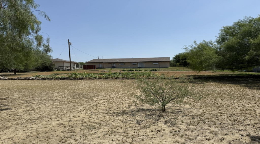 108 Santa Maria Ave, Zapata, Texas 78076-5216, ,Land,For Sale,108 Santa Maria Ave,20252548
