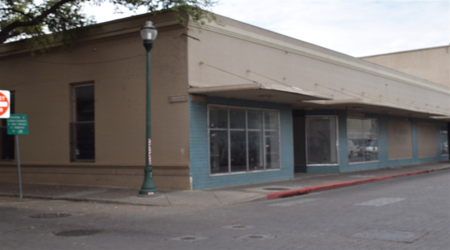 419 Flores Ave, Laredo, Texas 78040, 1 Room Rooms,1 BathroomBathrooms,Commercial retail/office,For Rent,419 Flores Ave,20261076