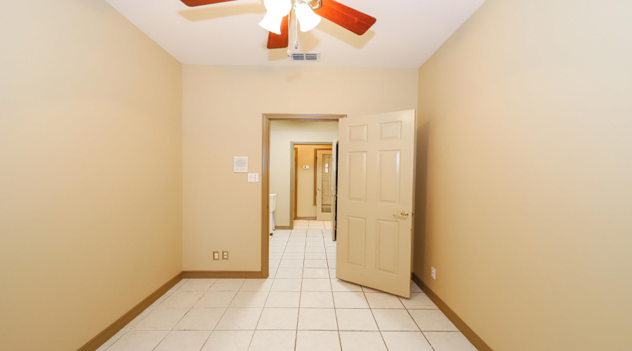 503 Avon Ct., Laredo, Texas 78041, 4 Bedrooms Bedrooms, 9 Rooms Rooms,4 BathroomsBathrooms,Residential,For Sale,503 Avon Ct.,20261063