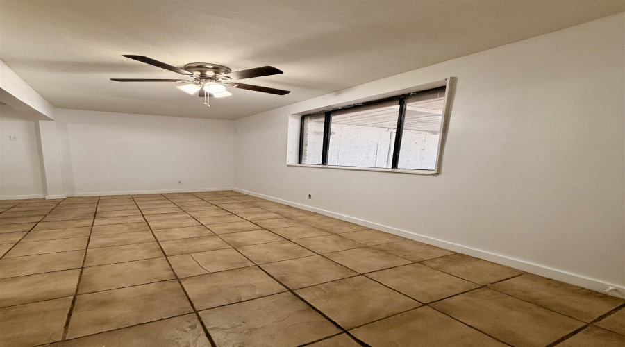 2717 Santa Clara St, Laredo, Texas 78046, 3 Bedrooms Bedrooms, 5 Rooms Rooms,2 BathroomsBathrooms,Residential,For Sale,2717 Santa Clara St,20261064