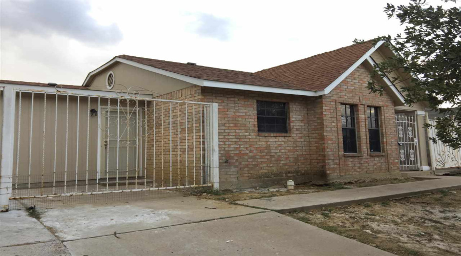 139 Kennedy Lp, Laredo, Texas 78046, 3 Bedrooms Bedrooms, 5 Rooms Rooms,1 BathroomBathrooms,Residential,For Rent,139 Kennedy Lp,20261067