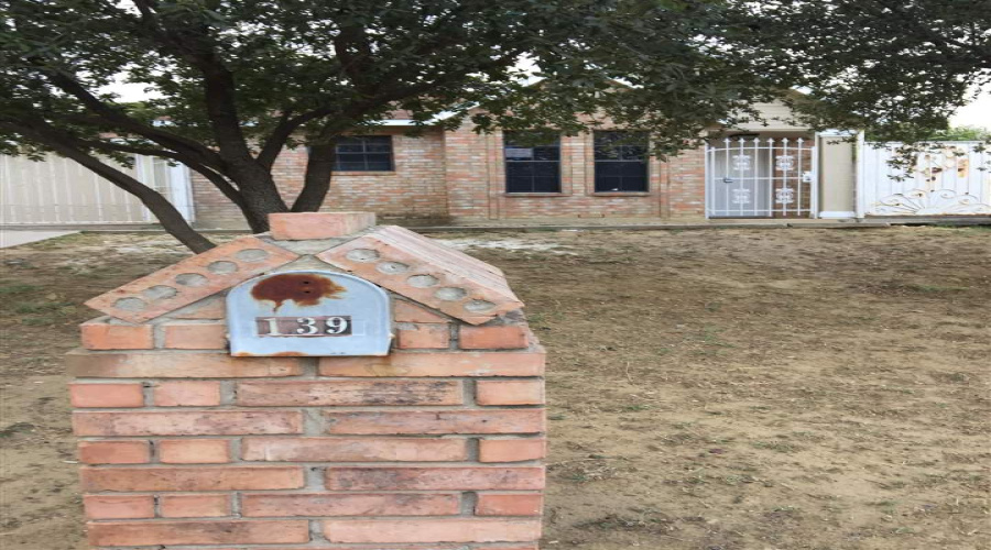 139 Kennedy Lp, Laredo, Texas 78046, 3 Bedrooms Bedrooms, 5 Rooms Rooms,1 BathroomBathrooms,Residential,For Rent,139 Kennedy Lp,20261067