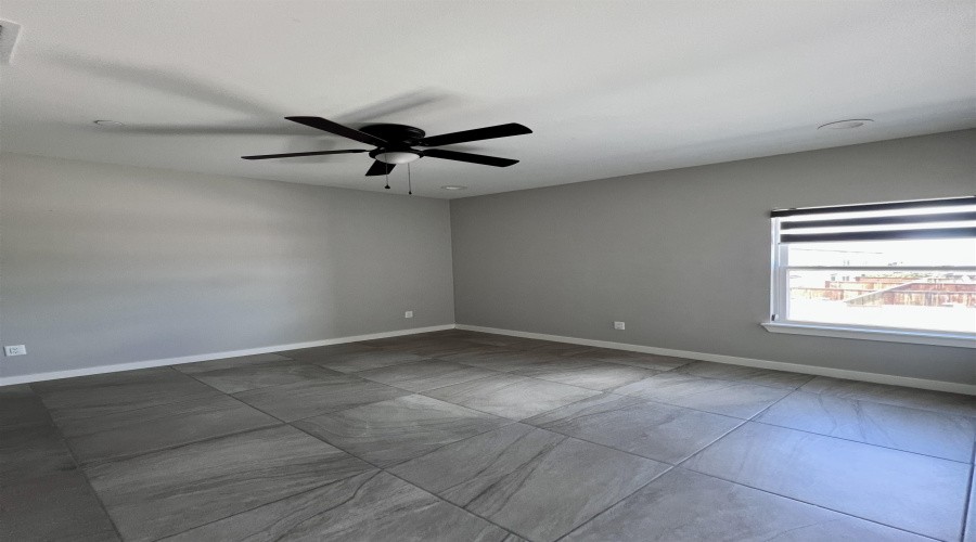 9653 McPherson Rd, Laredo, Texas 78045, 3 Bedrooms Bedrooms, 7 Rooms Rooms,2 BathroomsBathrooms,Residential,For Rent,9653 McPherson Rd,20261068